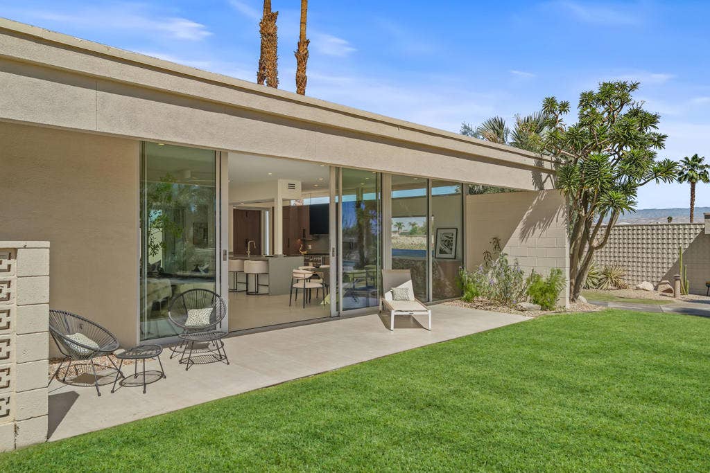 139 Desert Lakes Drive, Palm Springs, CA 92264 -