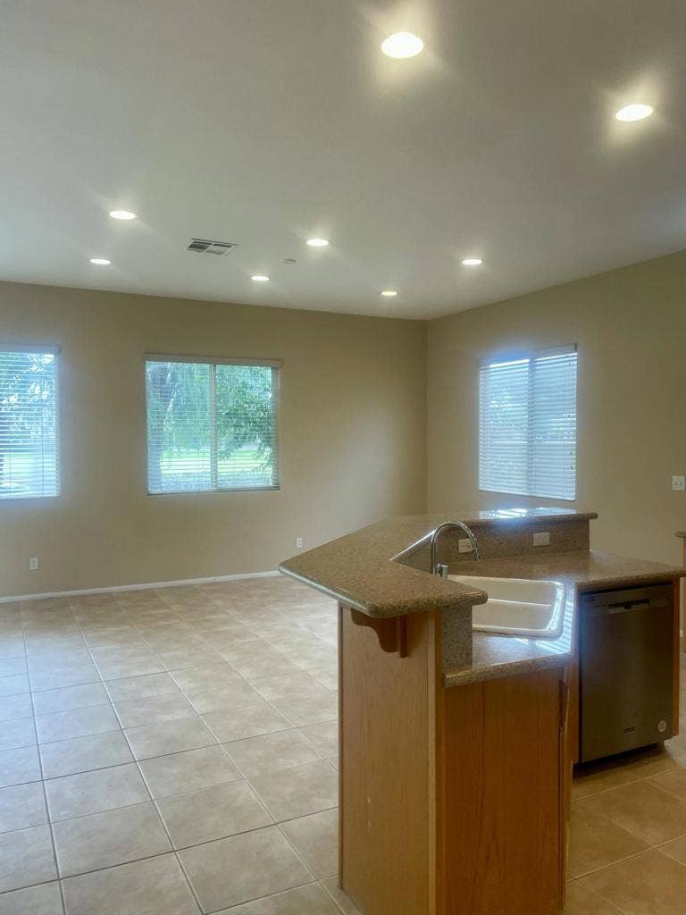 49634 Wayne Street, Indio, CA 92201 Kitchen to Dining