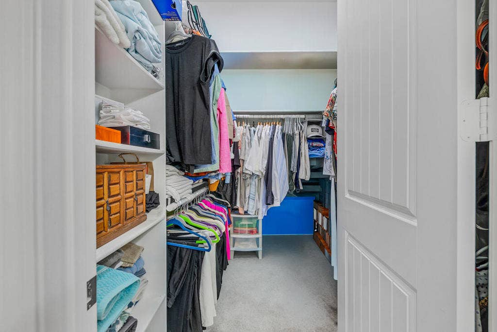 38469 Camino Aguacero, Indio, CA 92203 20 MASTER CLOSET MLS