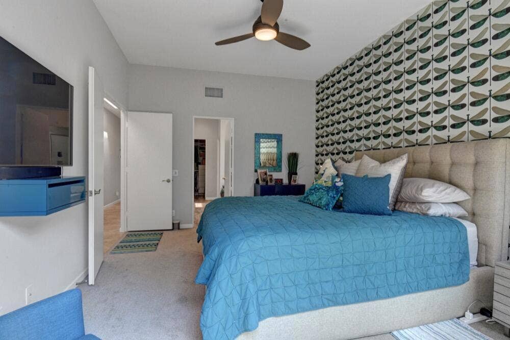 018MASTER BEDROOM REVERSE