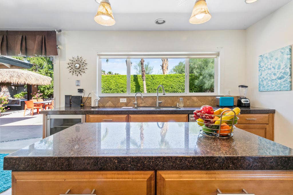 502 E Molino Road, Palm Springs, CA 92262 3675