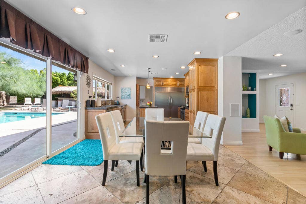 502 E Molino Road, Palm Springs, CA 92262 3666