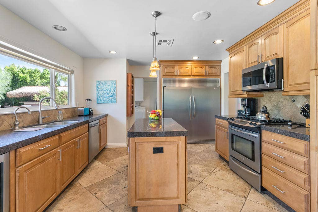 502 E Molino Road, Palm Springs, CA 92262 3670