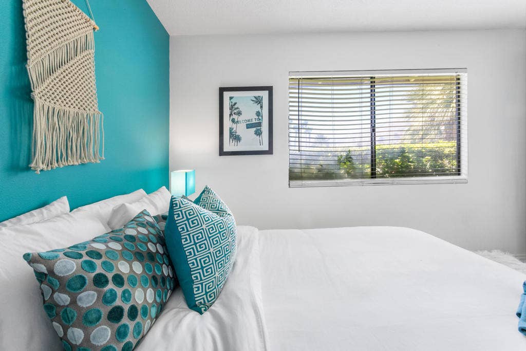 502 E Molino Road, Palm Springs, CA 92262 3681