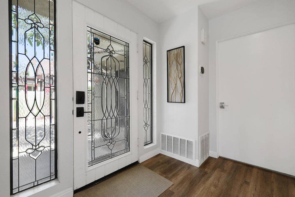470 Sunningdale Drive, Rancho Mirage, CA 92270 entryway1