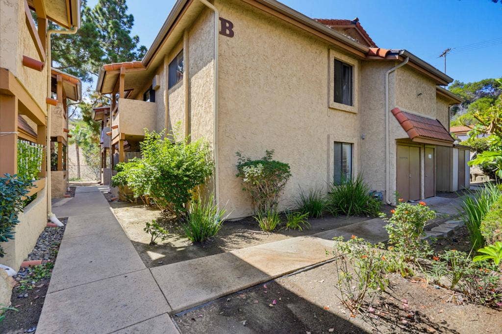 265 Loma Alta, #B1, Oceanside, CA 92054 1-web-or-mls-265-loma-alta-dr-unit-b1-00