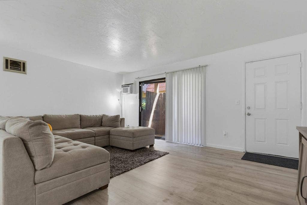 265 Loma Alta, #B1, Oceanside, CA 92054 7-web-or-mls-265-loma-alta-dr-unit-b1-00