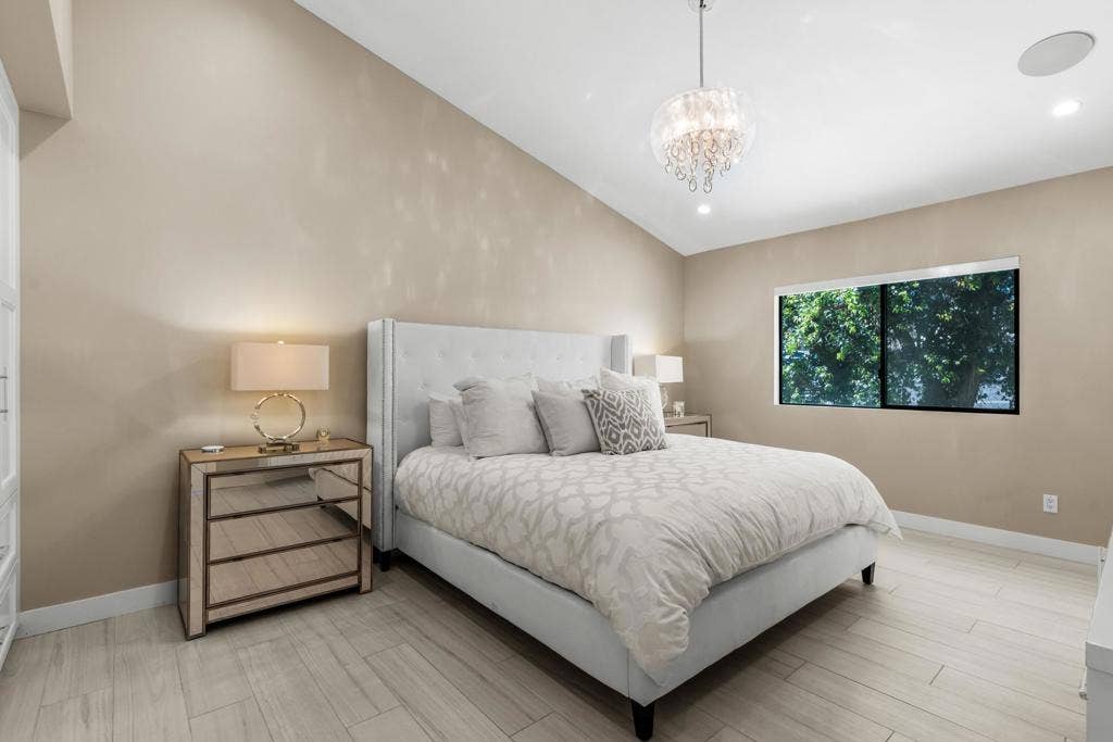 33 Medina Way, Rancho Mirage, CA 92270 015_33medinaway19_494