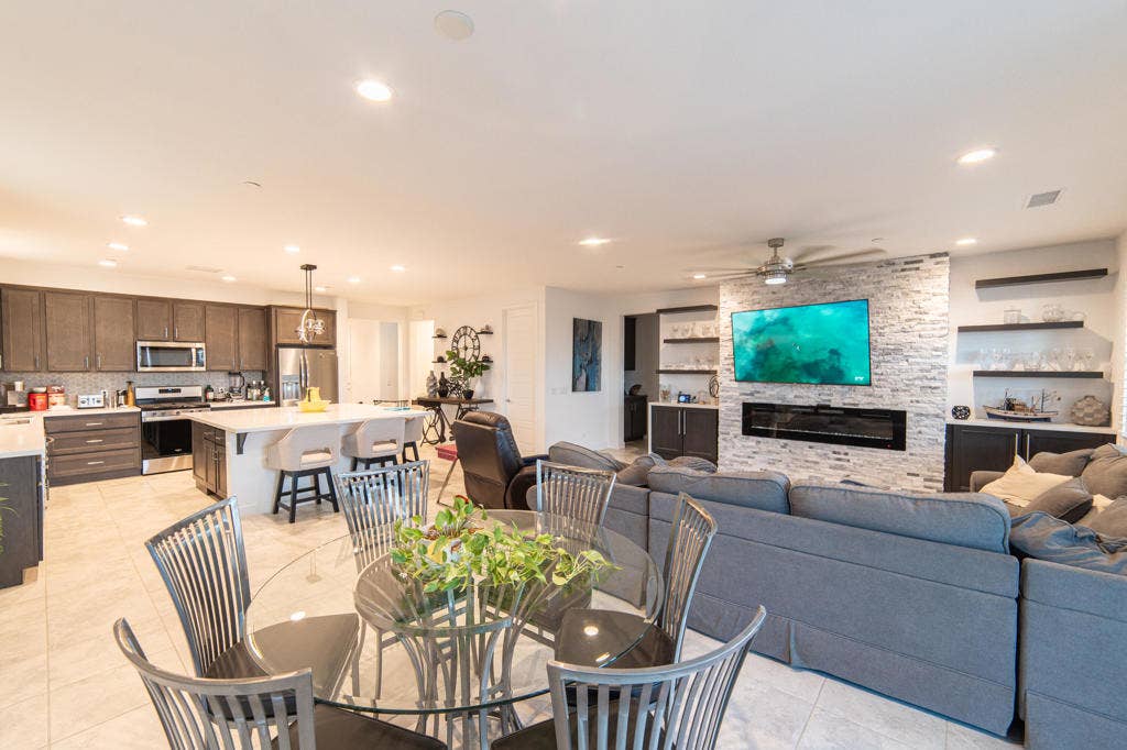73500 Henri Drive, Palm Desert, CA 92211 DSC08429-HDR-19