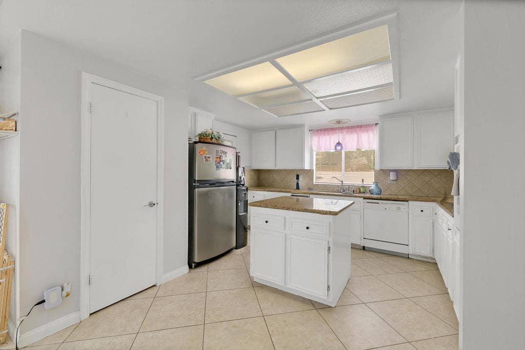 79321 Avenue 42, Indio, CA 92203 15 KITCHEN MLS