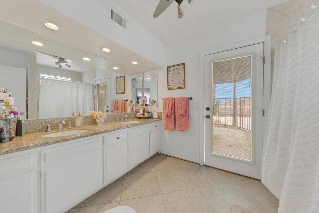 79321 Avenue 42, Indio, CA 92203 23 MASTER BATH MLS