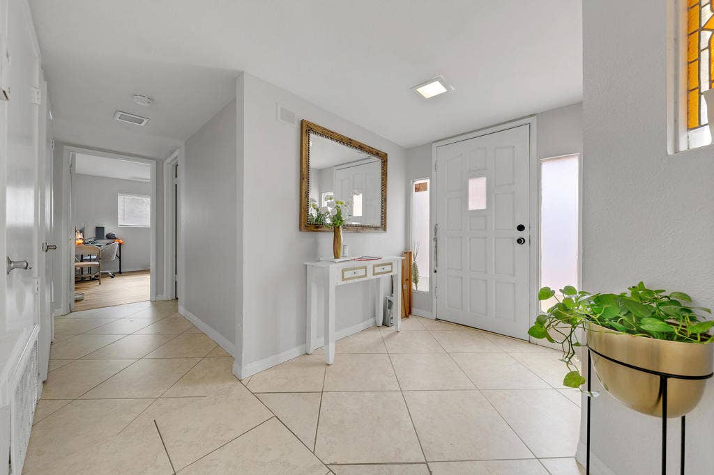 79321 Avenue 42, Indio, CA 92203 05 FOYER MLS