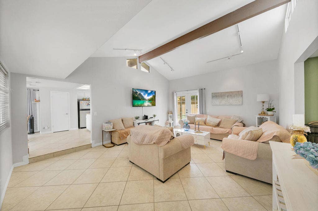 79321 Avenue 42, Indio, CA 92203 07 LIVING MLS