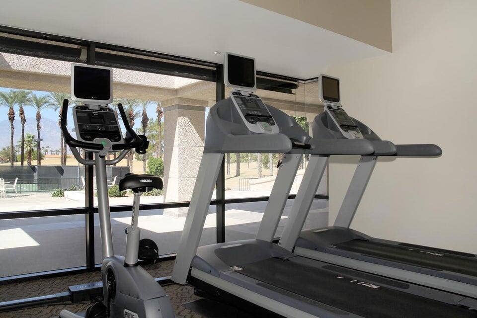 DF Treadmill window