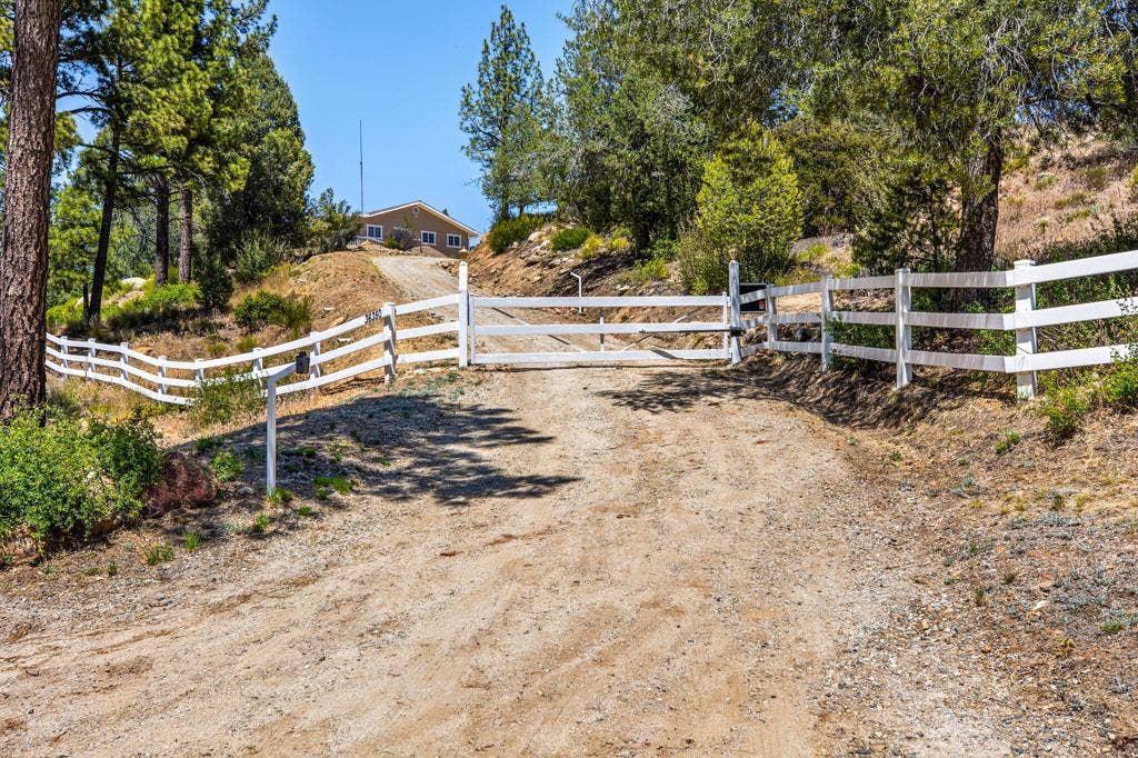 36350 Butterfly Peak Road, Mountain Center, CA 92561 93-web-or-mls-Butterfly Peak 093