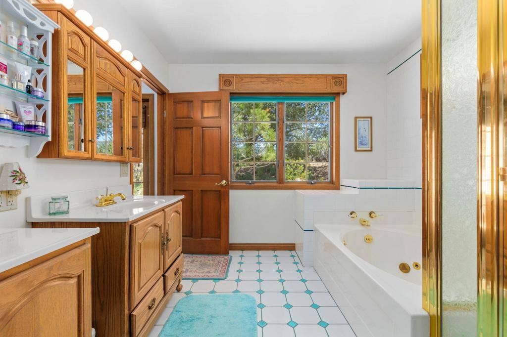 36350 Butterfly Peak Road, Mountain Center, CA 92561 45-web-or-mls-Butterfly Peak 045