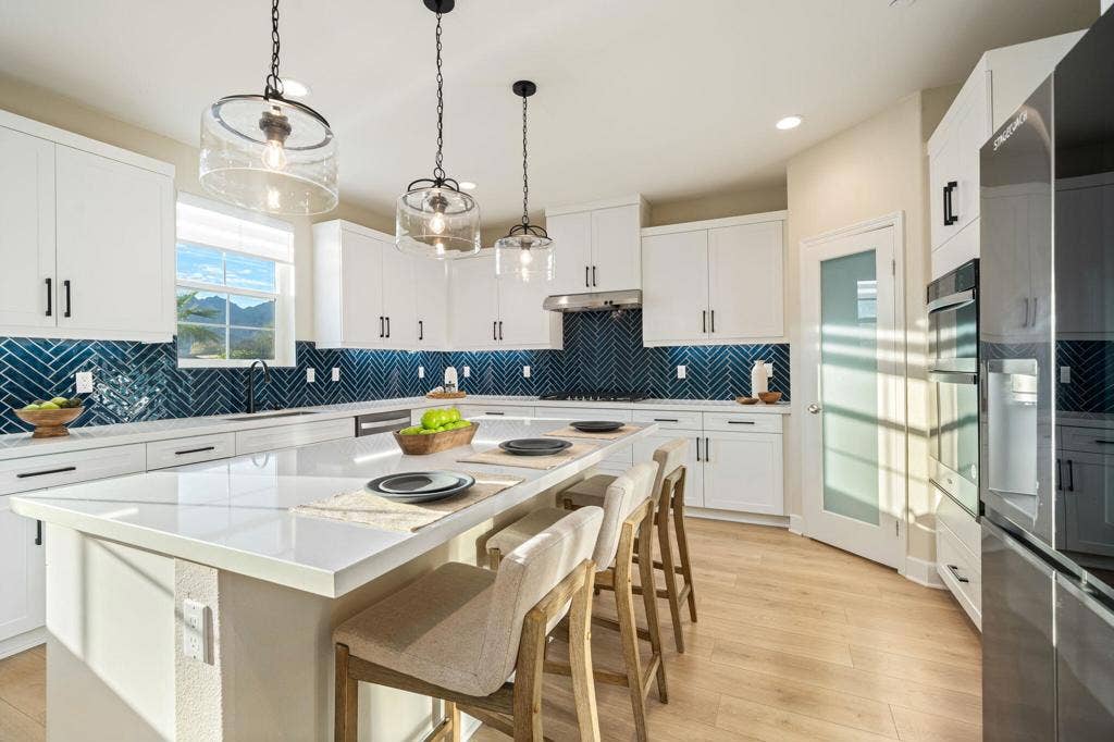 12-80255 Segovia View Way_035