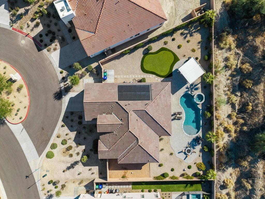 6-80255 Segovia View Way_005