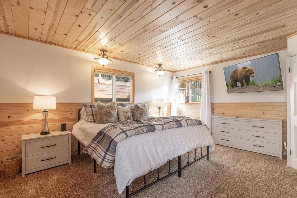 2ndBedroom1-