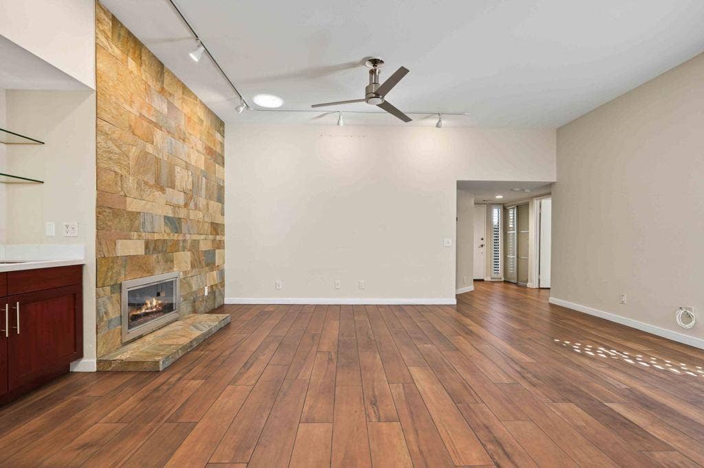 4881 S Winners Circle, #B, Palm Springs, CA 92264 16-web-or-mls-4881 Winner Circle Unit B-