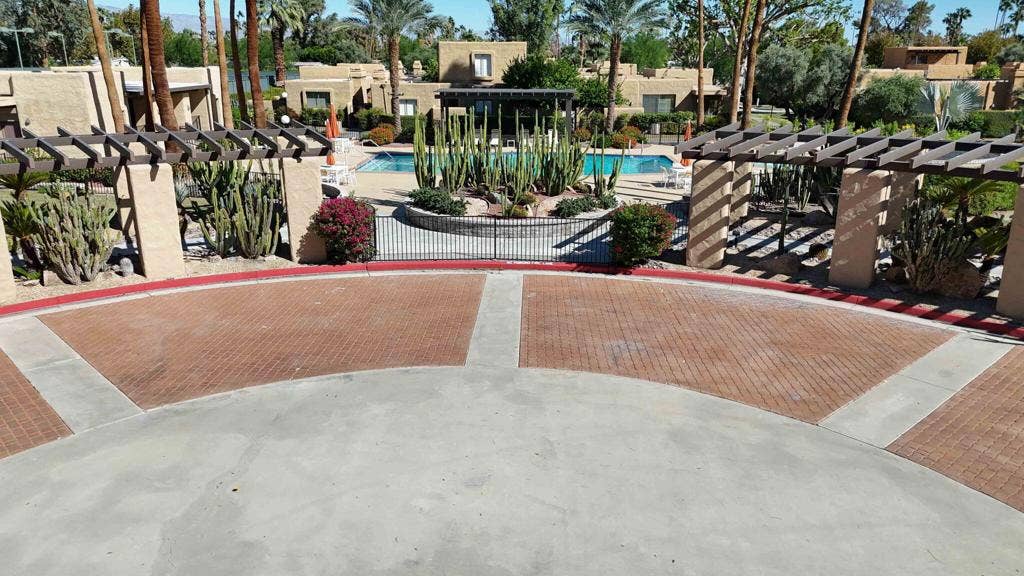 4881 S Winners Circle, #B, Palm Springs, CA 92264 85-web-or-mls-4881 Winner Circle Unit B-