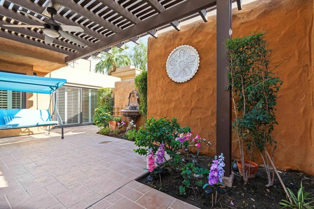 4881 S Winners Circle, #B, Palm Springs, CA 92264 53-web-or-mls-4881 Winner Circle Unit B-