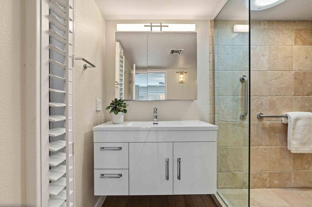 4881 S Winners Circle, #B, Palm Springs, CA 92264 38-web-or-mls-4881 Winner Circle Unit B-