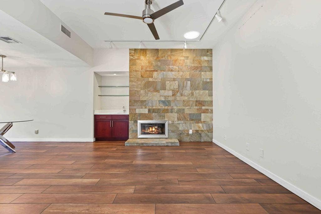 4881 S Winners Circle, #B, Palm Springs, CA 92264 12-web-or-mls-4881 Winner Circle Unit B-
