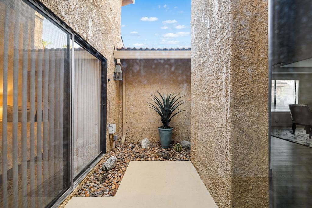 113 Camino Arroyo N, Palm Desert, CA 92260 IMGL0054