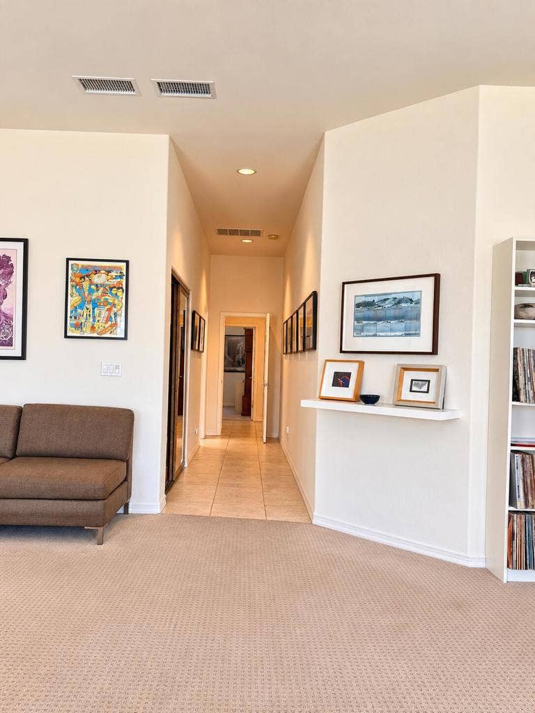 8963 Warwick Drive, Desert Hot Springs, CA 92240 Entry Hallway