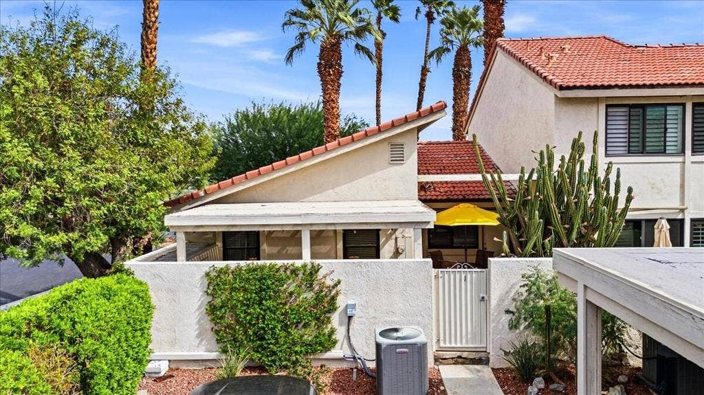 6181 Arroyo Road, #1, Palm Springs, CA 92264 32-6181 Arroyo Road #1 (RT- Blue sky-Exp