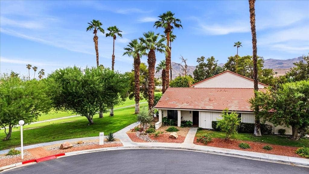 6181 Arroyo Road, #1, Palm Springs, CA 92264 34-6181 Arroyo Road #1 (RT- Blue sky-gre