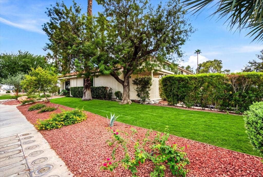 6181 Arroyo Road, #1, Palm Springs, CA 92264 06-6181 Arroyo Road #1 (RT- Blue sky-rep