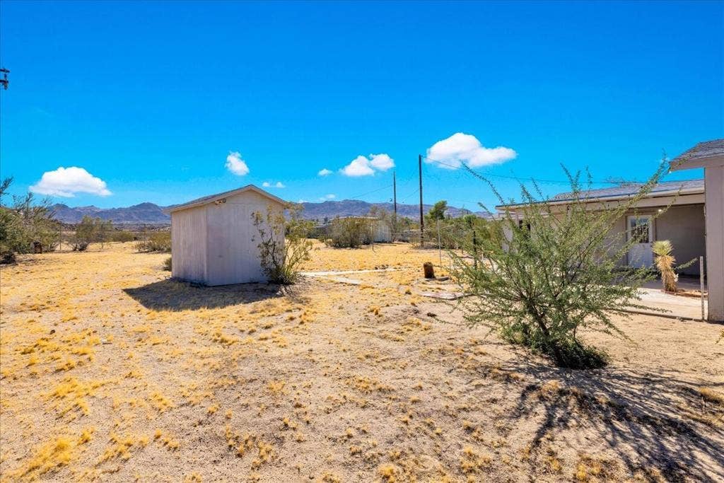 62137 Desert Air Road, Joshua Tree, CA 92252 39-39