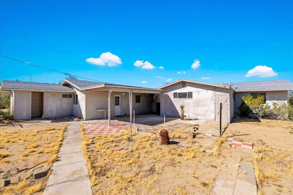 62137 Desert Air Road, Joshua Tree, CA 92252 40-40