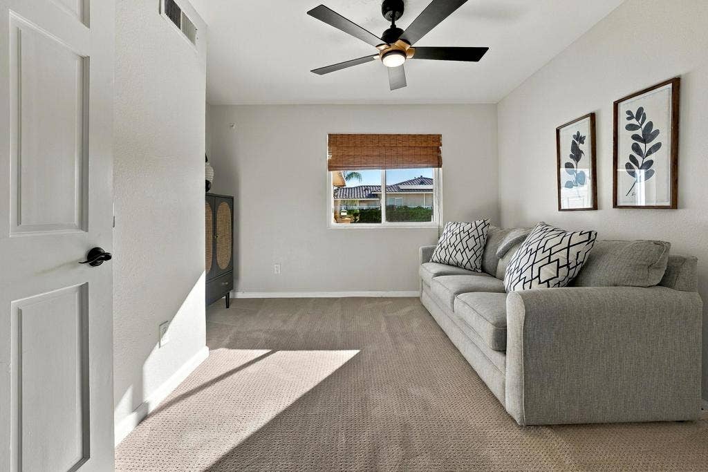 40675 Preston Trail, Palm Desert, CA 92211 Den
