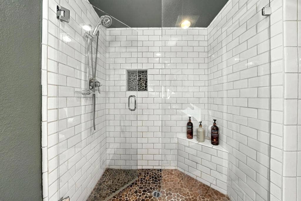 40675 Preston Trail, Palm Desert, CA 92211 Primary bathroom