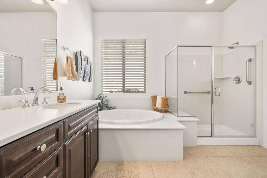 39857 Camino Arbusto, Indio, CA 92203 40-web-or-mls-0J3A7809