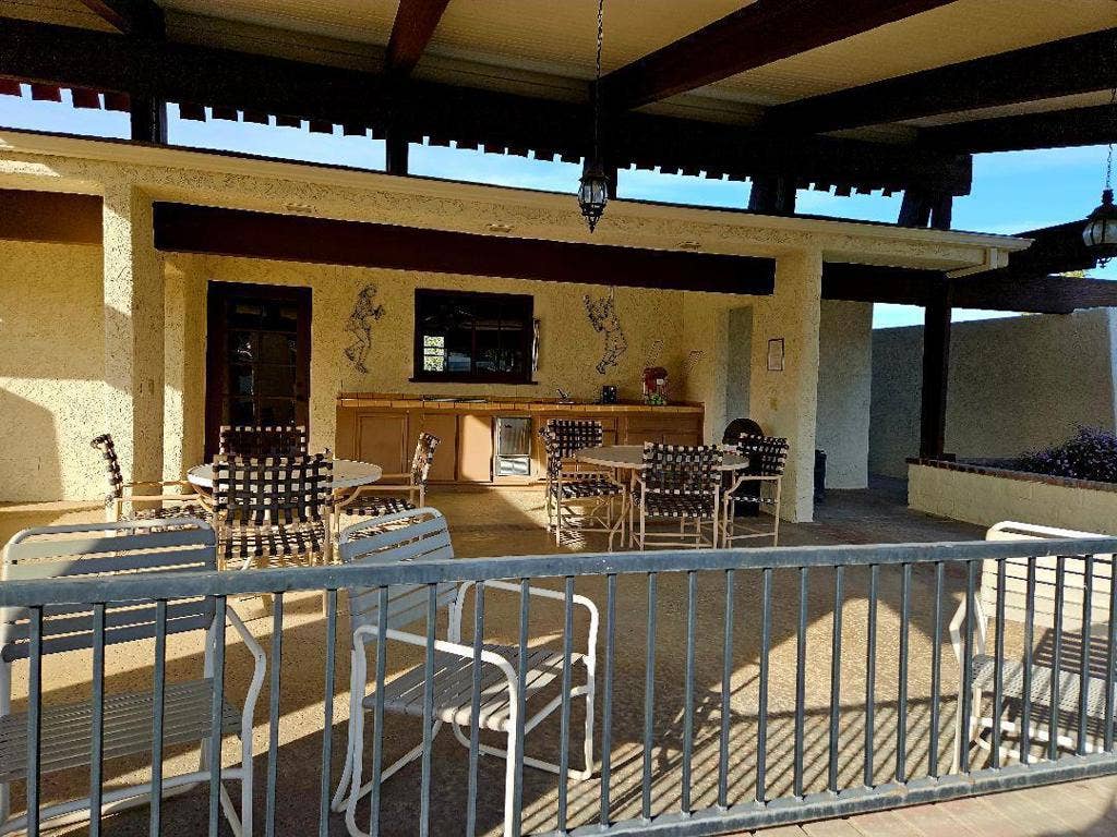 Osage Tennis clubhouse