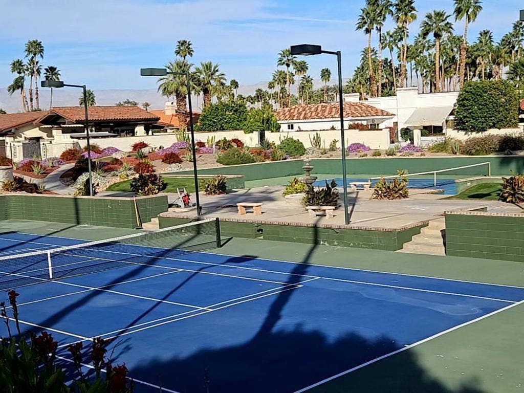 Osage tennis courts