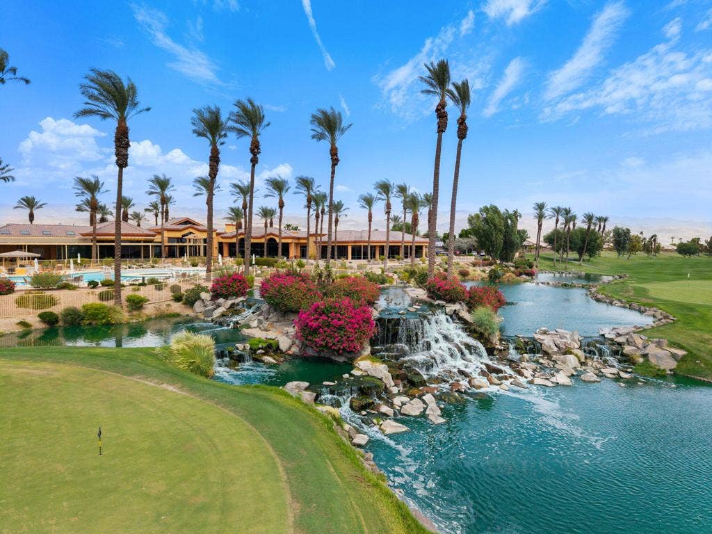38599 Clear Sky Way, Palm Desert, CA 92211 waterfall
