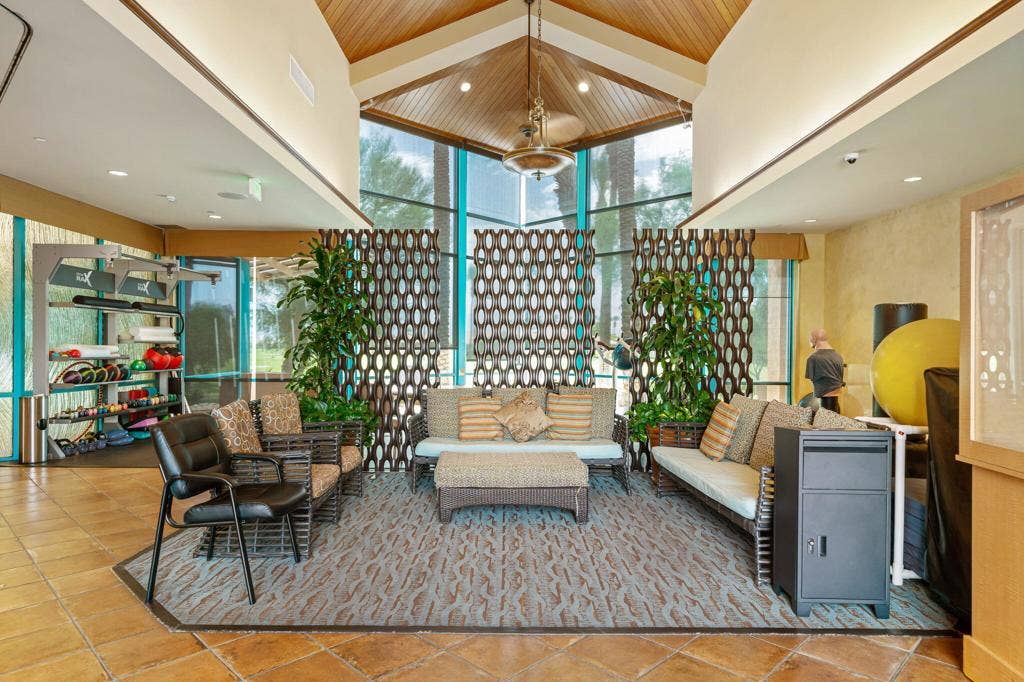 38599 Clear Sky Way, Palm Desert, CA 92211 gymgreat