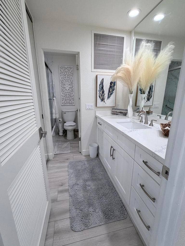 78255 Cabrillo Lane, #123, Indian Wells, CA 92210 Guest bathroom