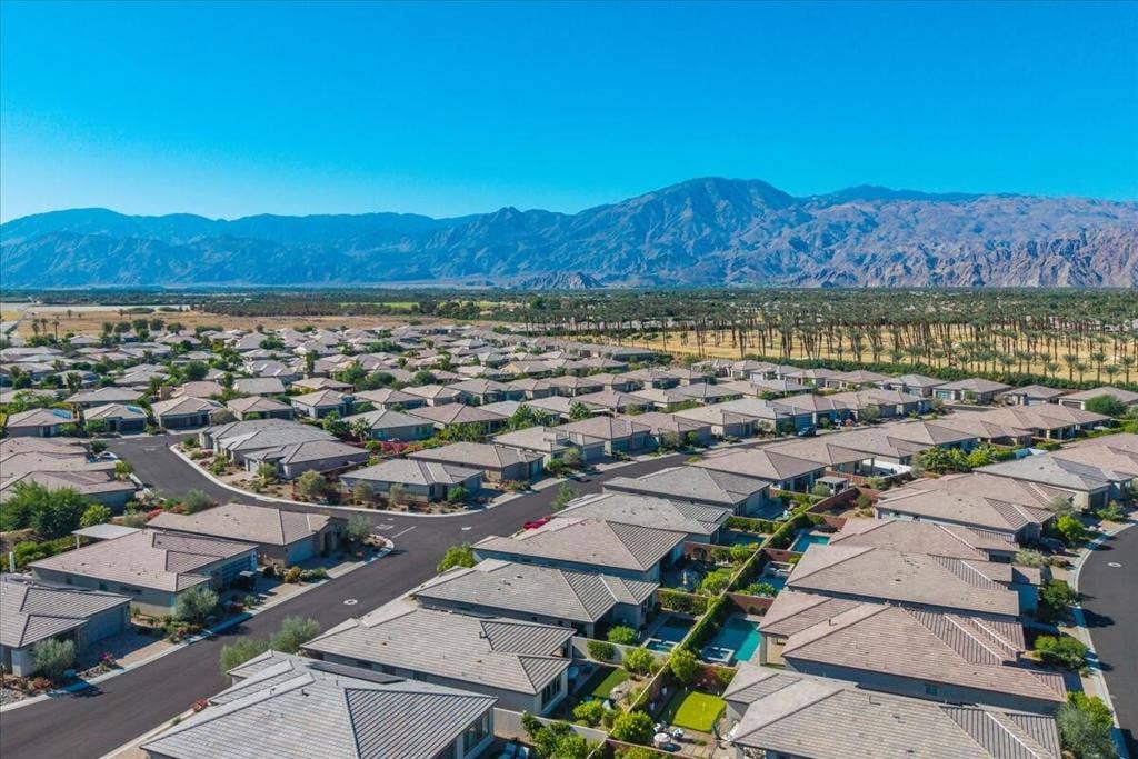 82460 Crane Drive, Indio, CA 92201 59-59