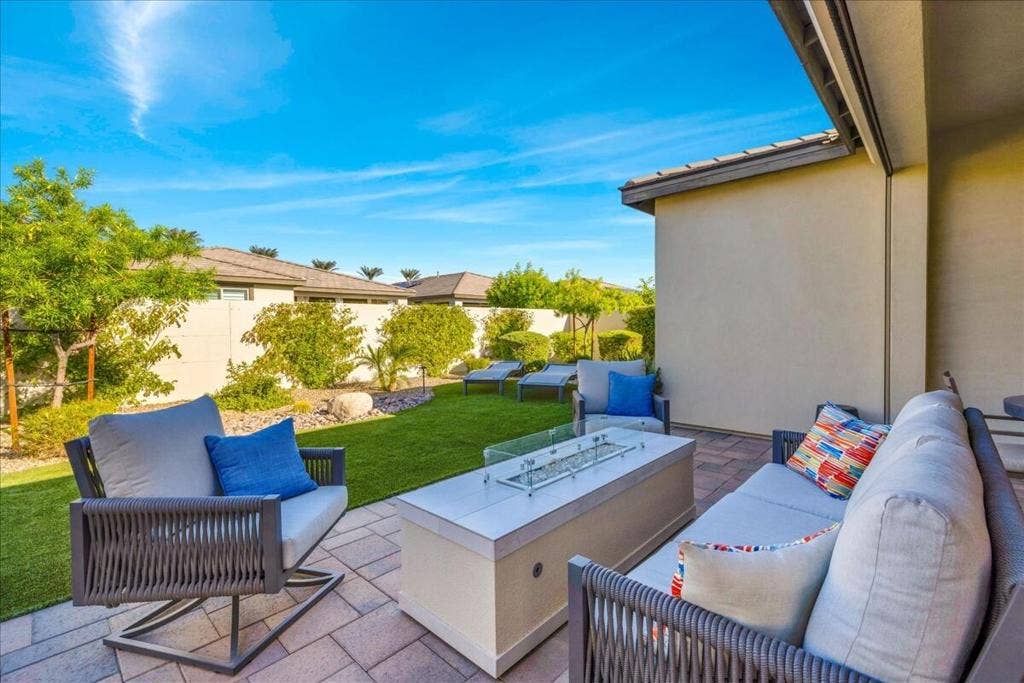 82460 Crane Drive, Indio, CA 92201 39-39