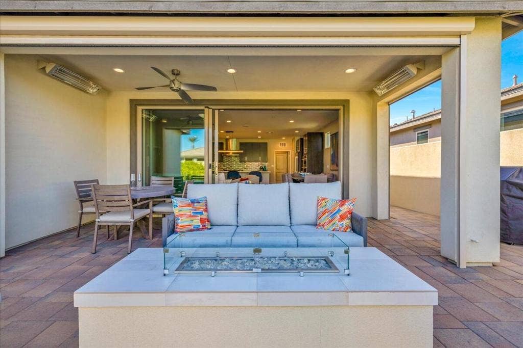 82460 Crane Drive, Indio, CA 92201 42-42