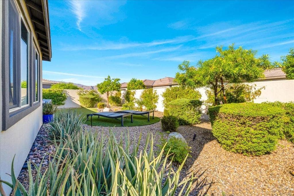 82460 Crane Drive, Indio, CA 92201 47-47