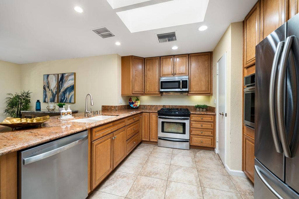 147 Columbia Drive, Rancho Mirage, CA 92270 36