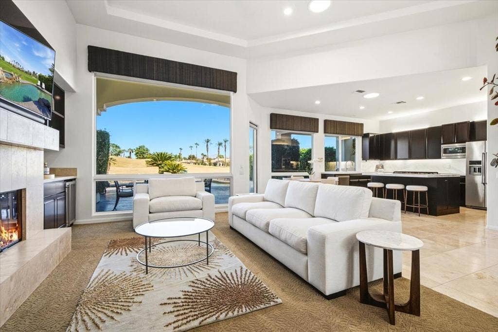 11-78790 Cabrillo Way-11
