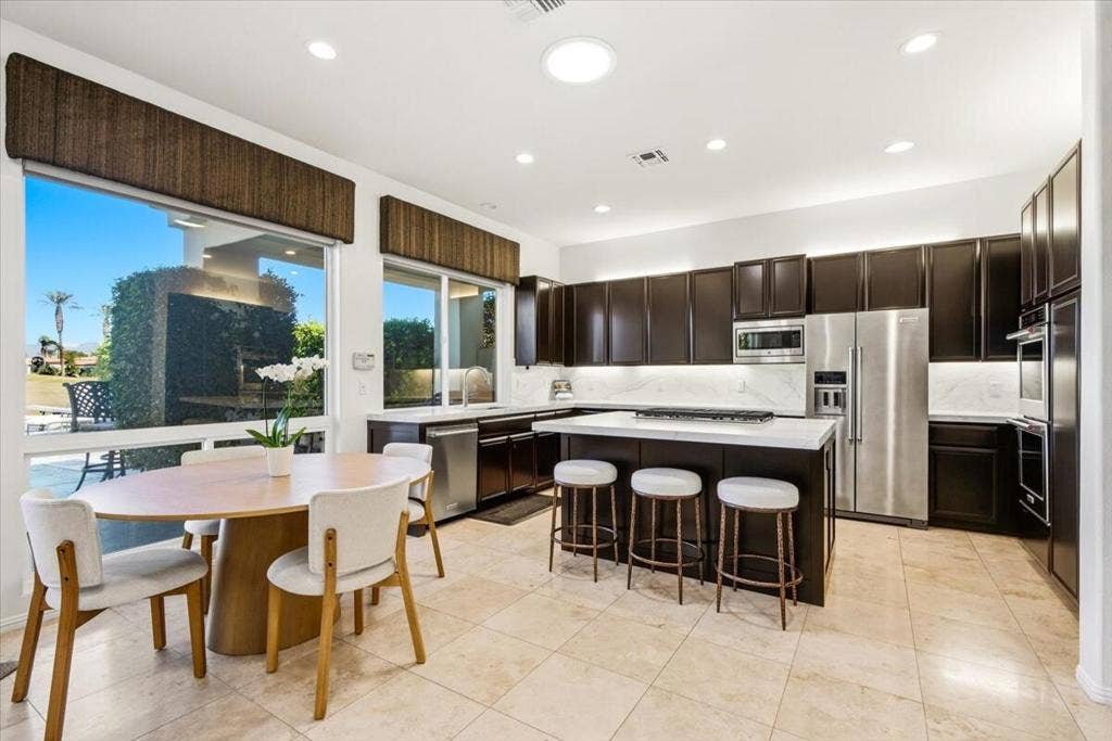 08-78790 Cabrillo Way-12
